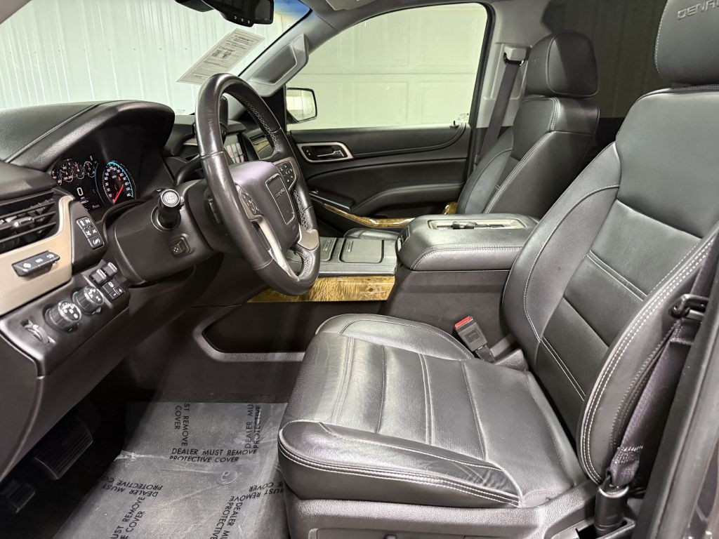 2017 GMC Yukon Image 12
