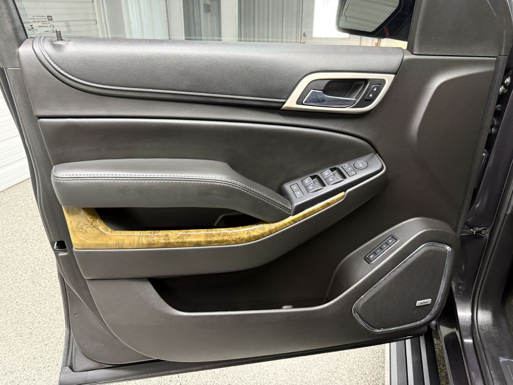 2017 GMC Yukon Image 28