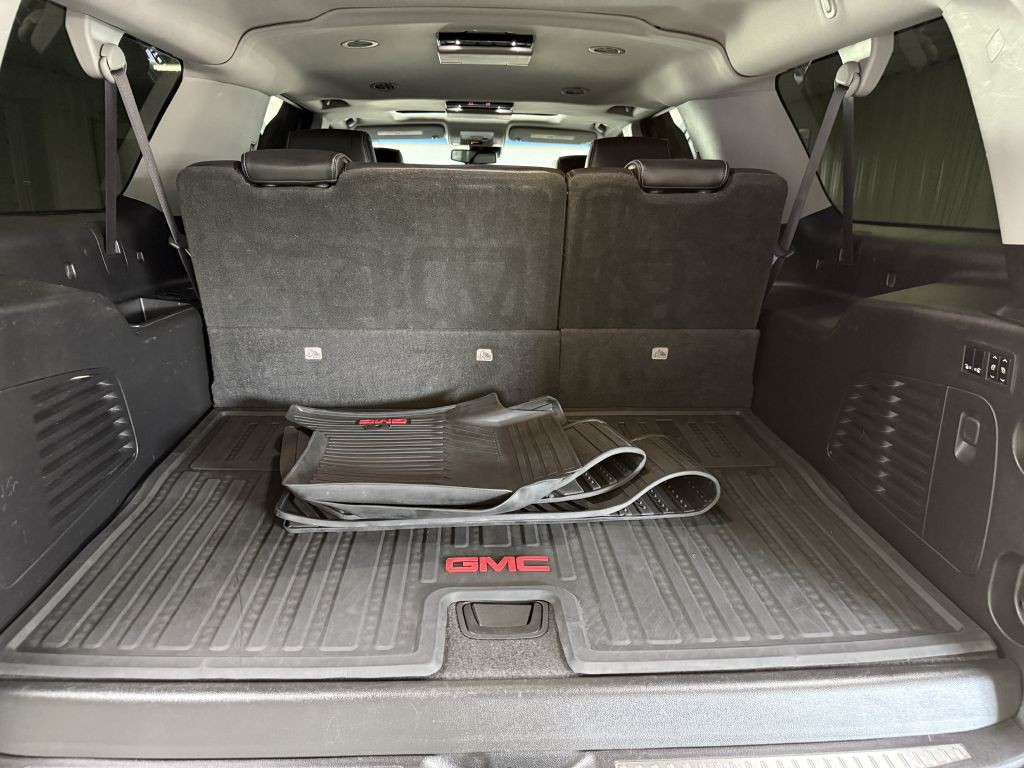 2017 GMC Yukon Image 38