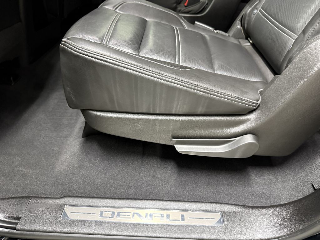 2019 GMC Yukon Image 30
