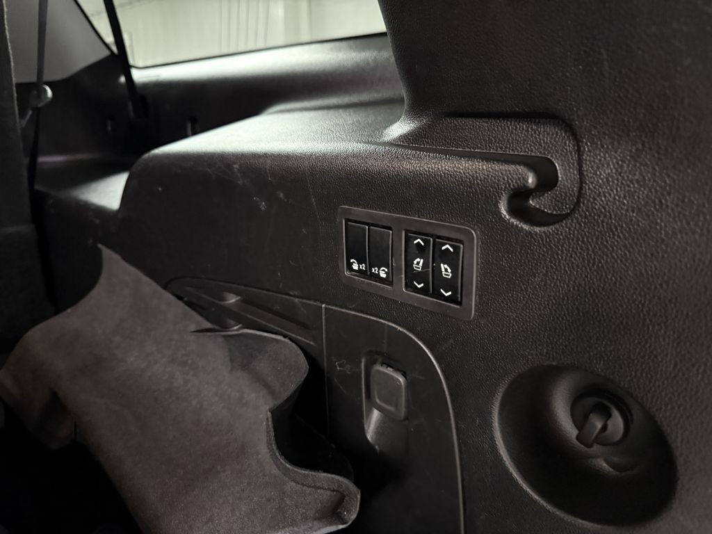 2019 GMC Yukon Image 38