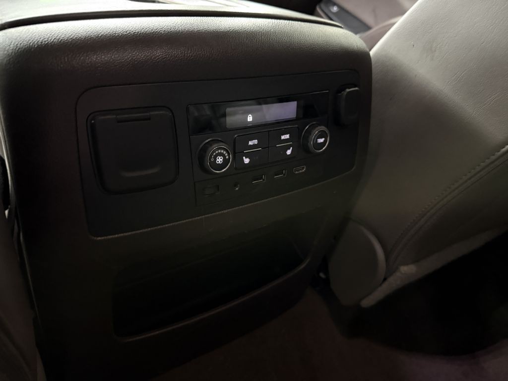 2019 GMC Yukon Image 32