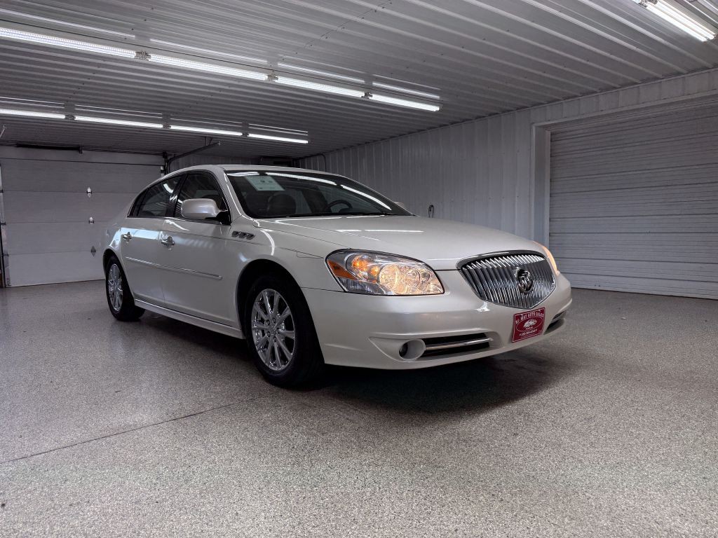 2010 Buick Lucerne Image 1