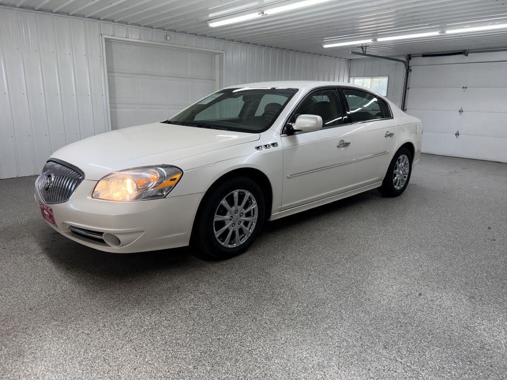 2010 Buick Lucerne Image 3