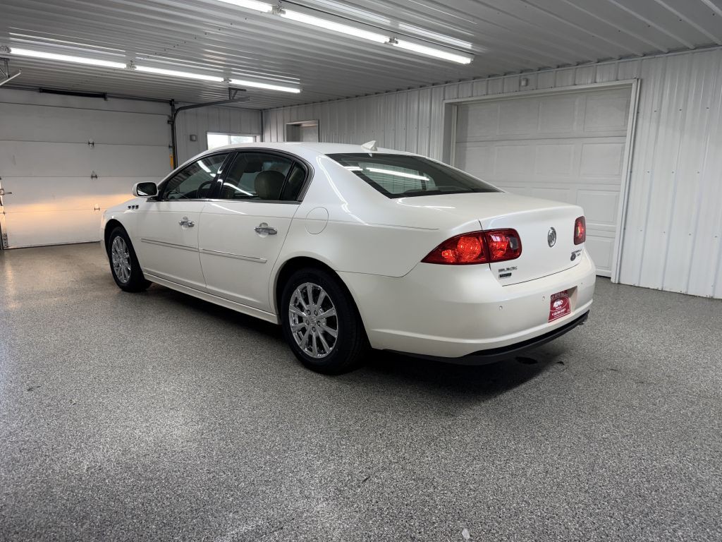 2010 Buick Lucerne Image 4