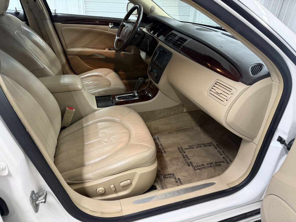 2010 Buick Lucerne Image 31