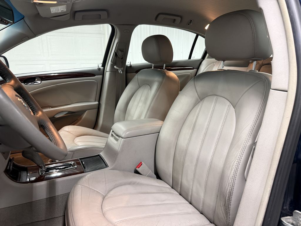 2008 Buick Lucerne Image 10
