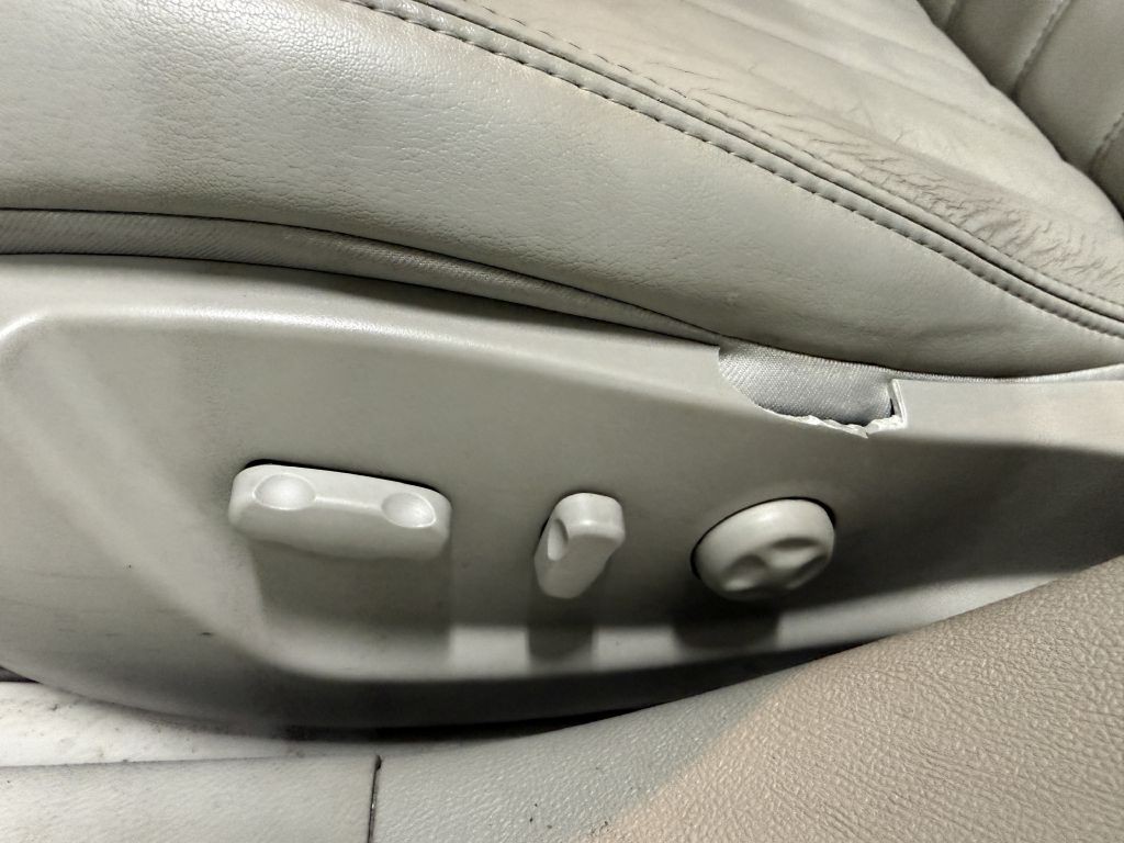 2008 Buick Lucerne Image 12