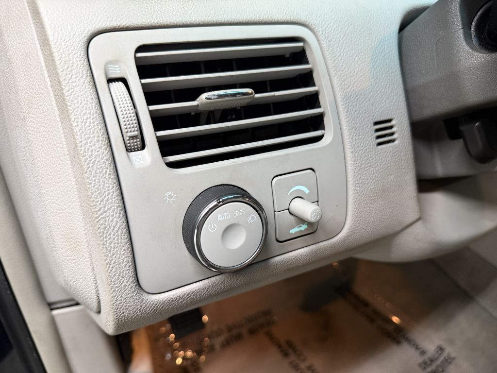 2008 Buick Lucerne Image 14