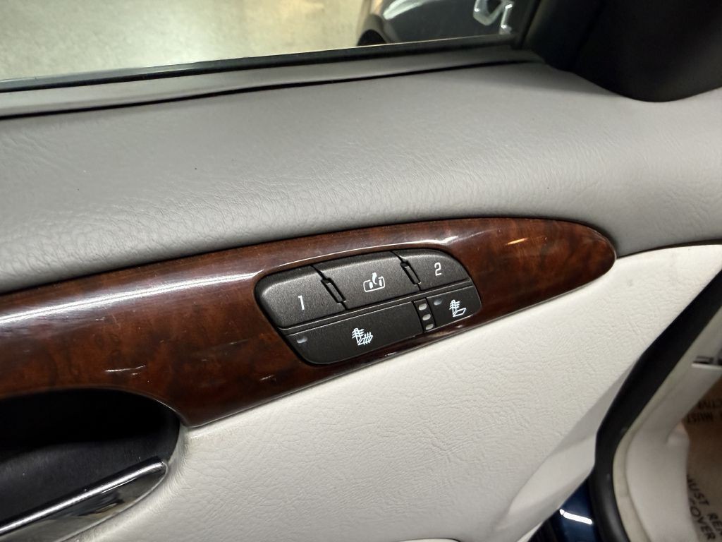 2008 Buick Lucerne Image 24