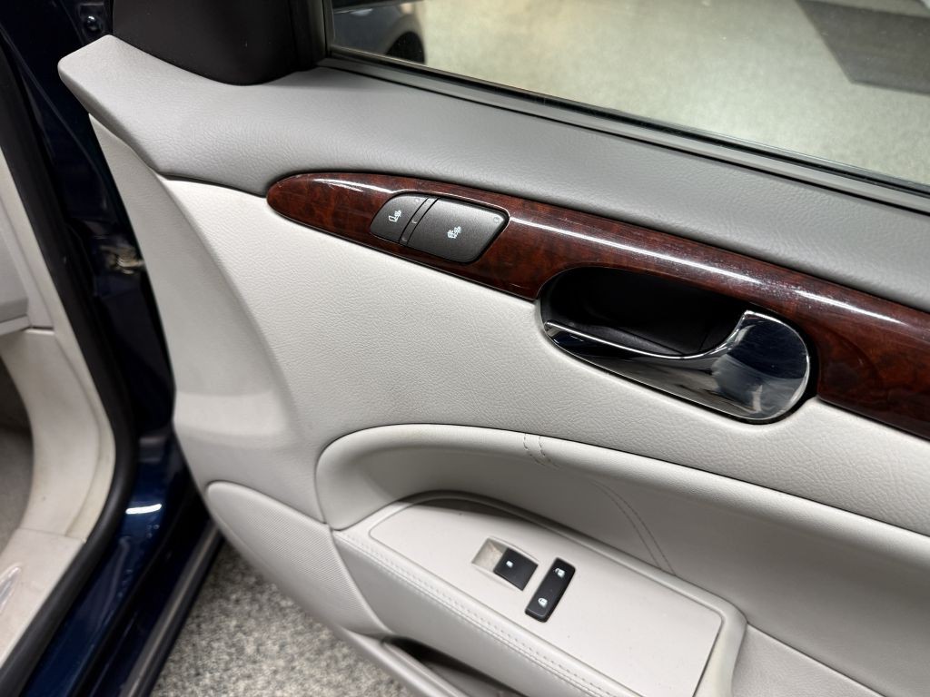 2008 Buick Lucerne Image 34
