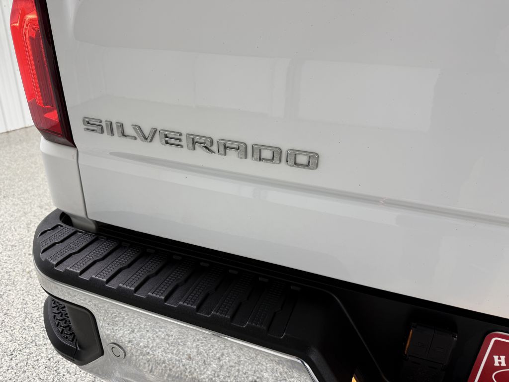 2023 Chevrolet Silverado 1500 Image 7