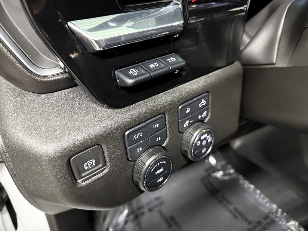 2023 Chevrolet Silverado 1500 Image 14