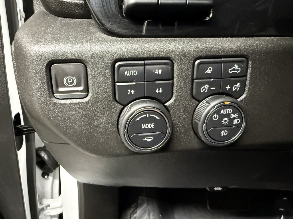 2023 Chevrolet Silverado 1500 Image 15