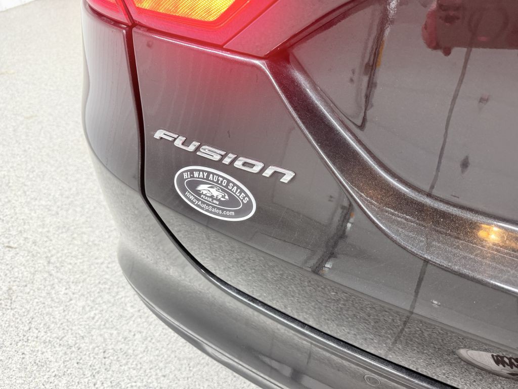 2015 Ford Fusion Image 8