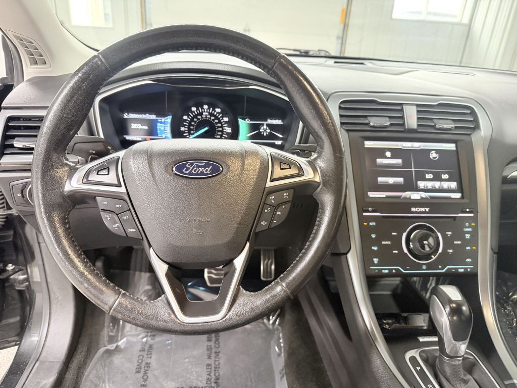 2015 Ford Fusion Image 16