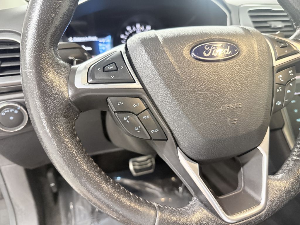2015 Ford Fusion Image 17
