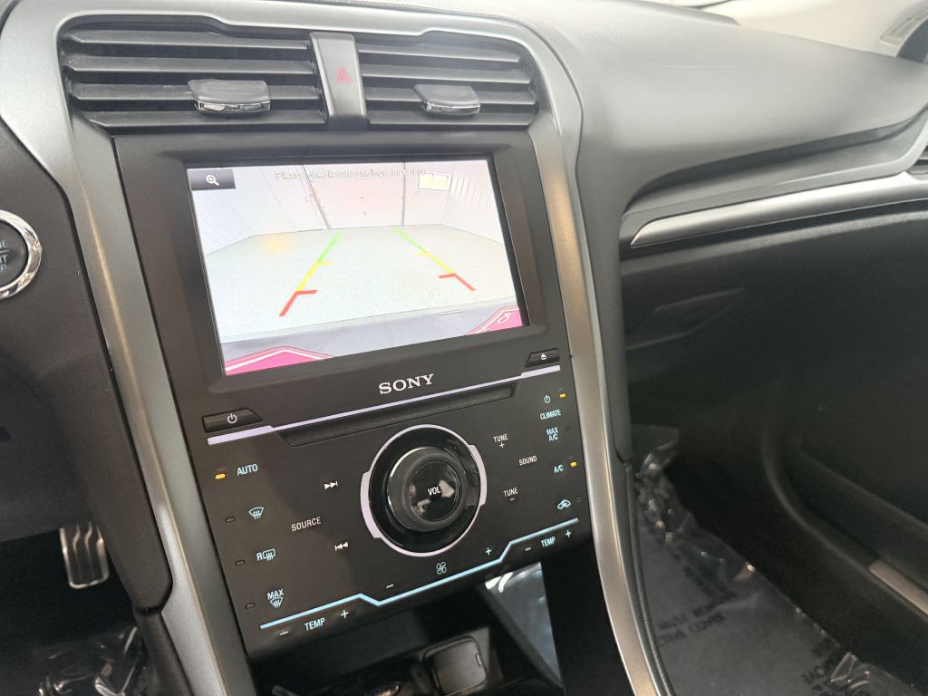 2015 Ford Fusion Image 19