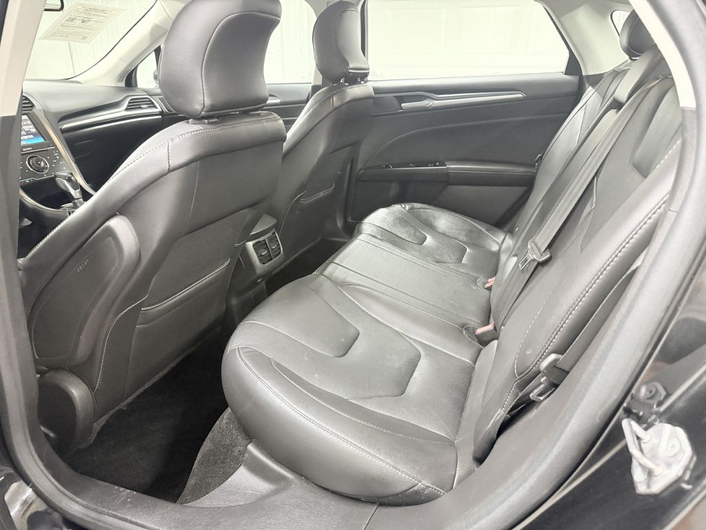 2015 Ford Fusion Image 25