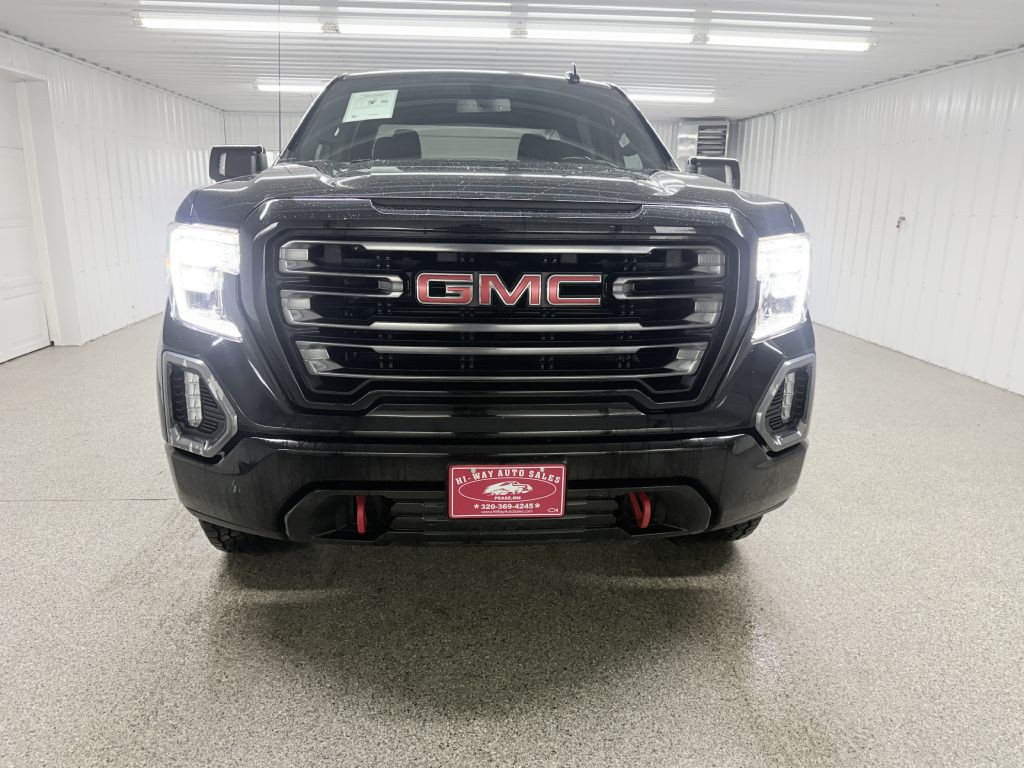 2021 GMC Sierra Image 2