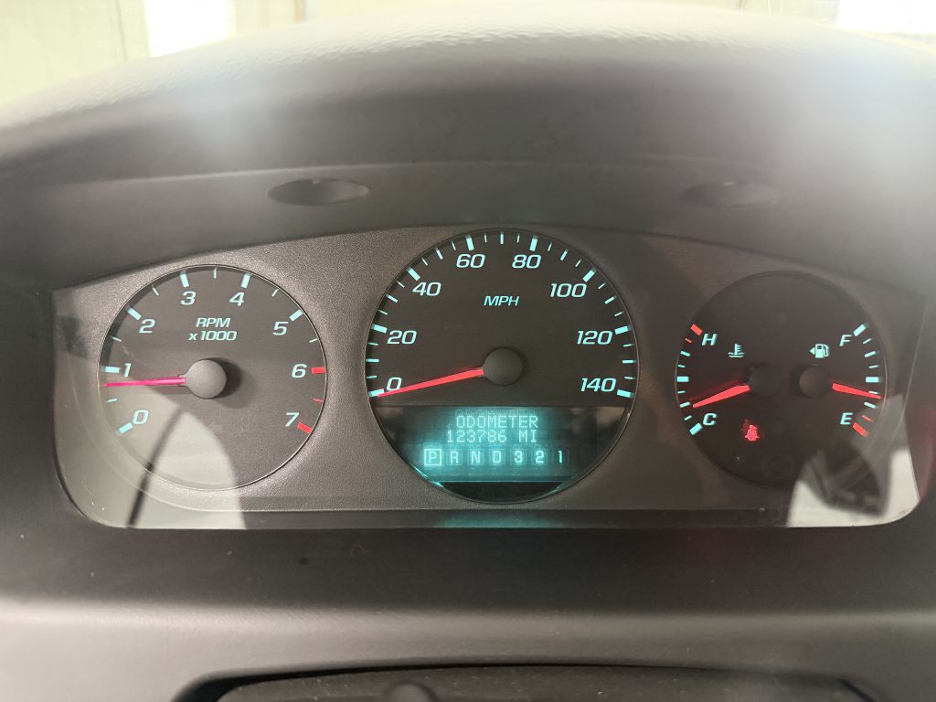 2011 Chevrolet Impala Image 15