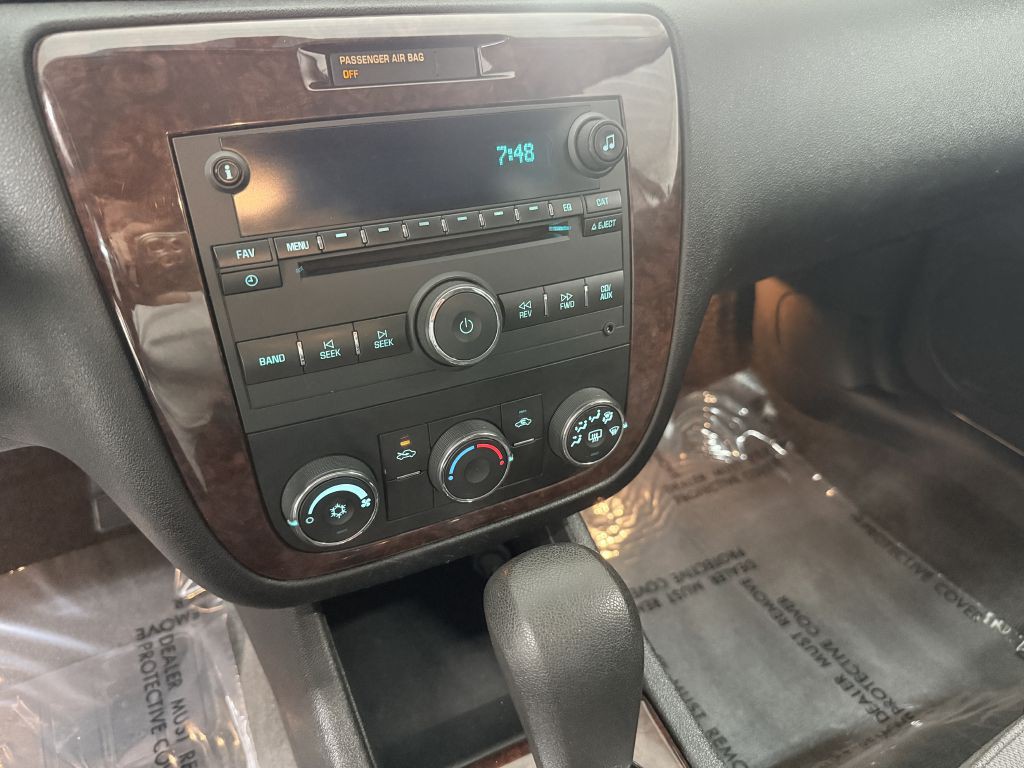2011 Chevrolet Impala Image 18