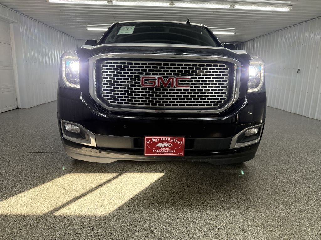 2016 GMC Yukon Image 2