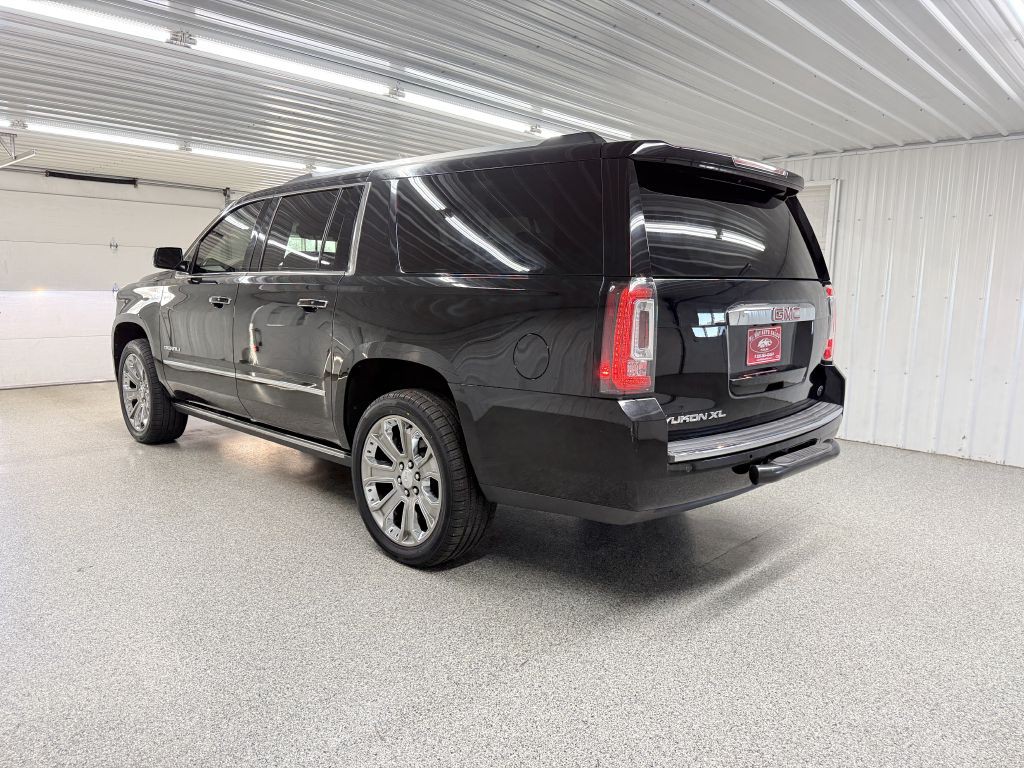 2016 GMC Yukon Image 4