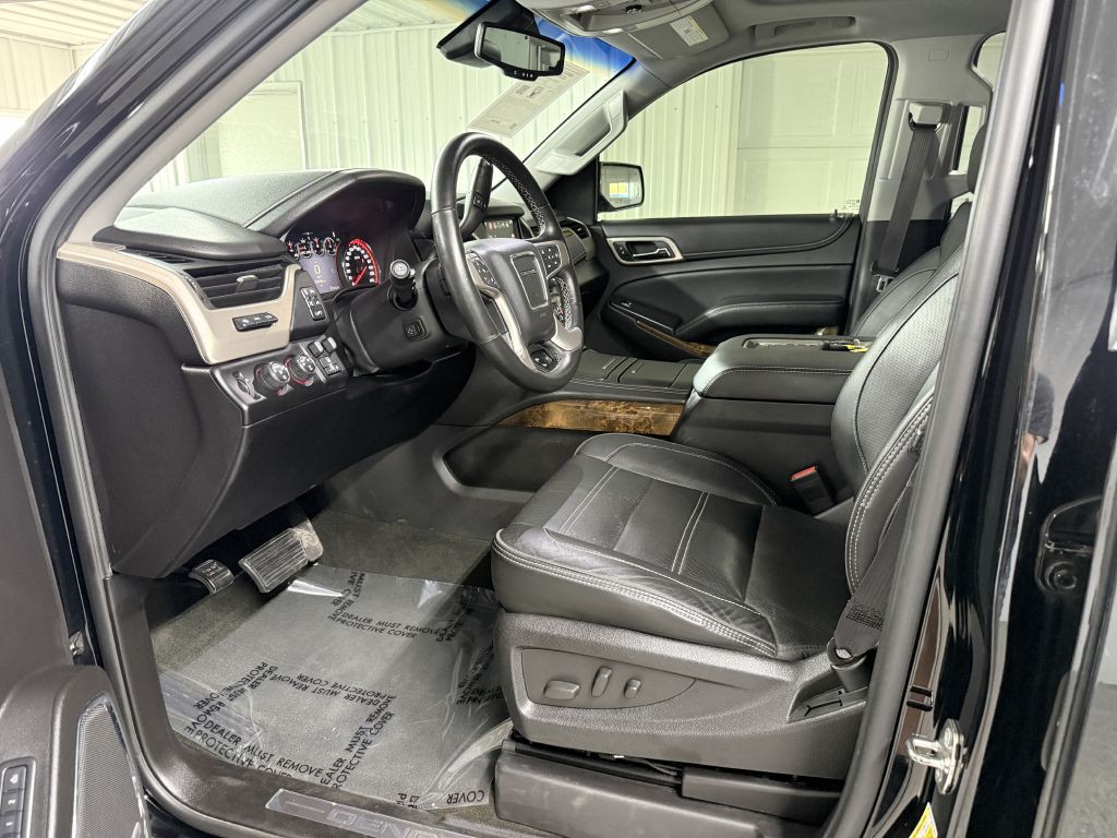 2016 GMC Yukon Image 11