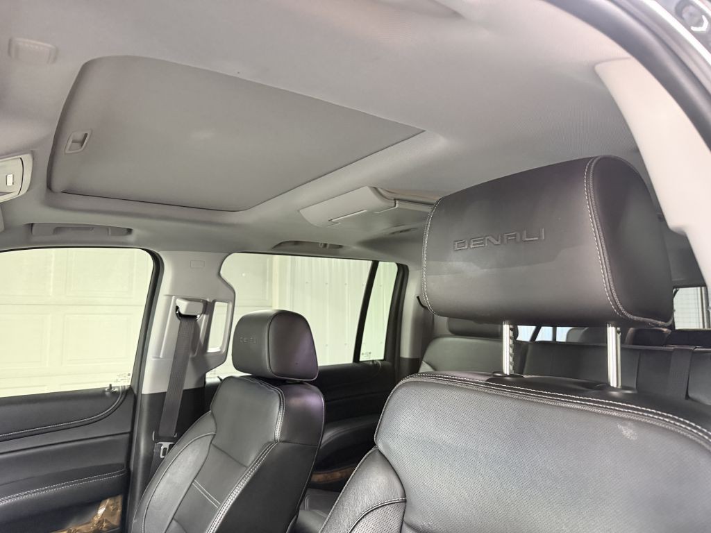 2016 GMC Yukon Image 13
