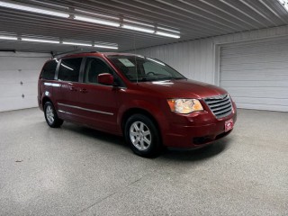 Image for 2010 Chrysler Town & Country Touring ID: 7715840