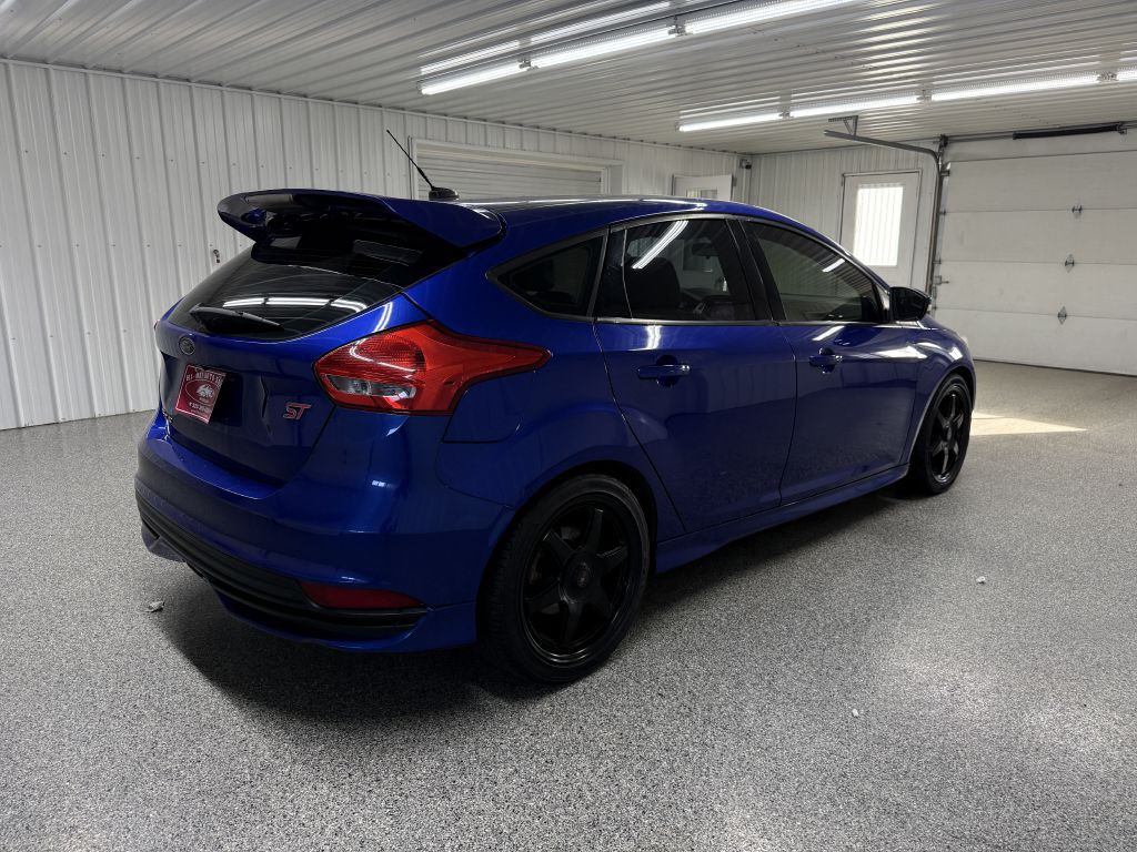 2015 Ford Focus Image 6