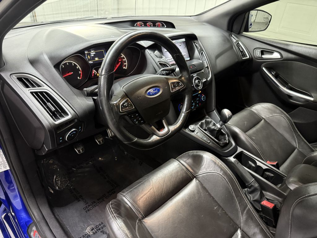 2015 Ford Focus Image 13