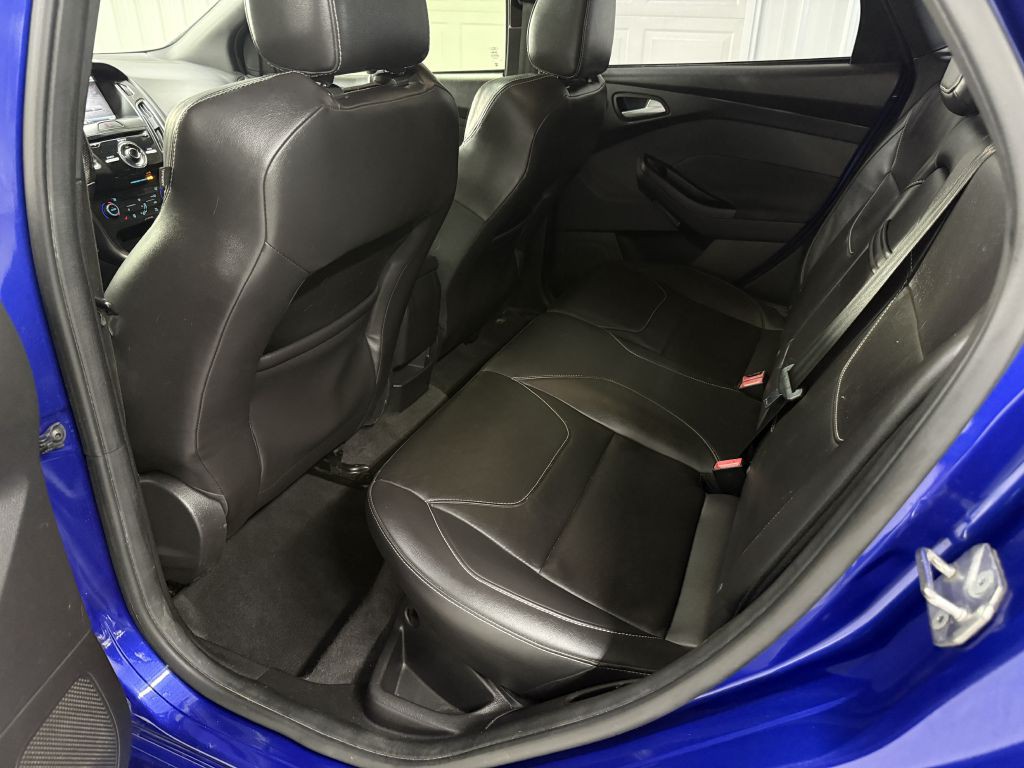 2015 Ford Focus Image 24