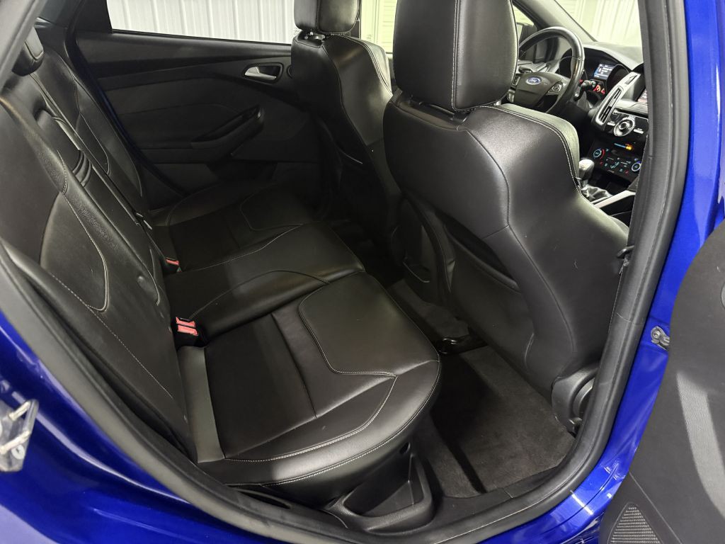 2015 Ford Focus Image 27