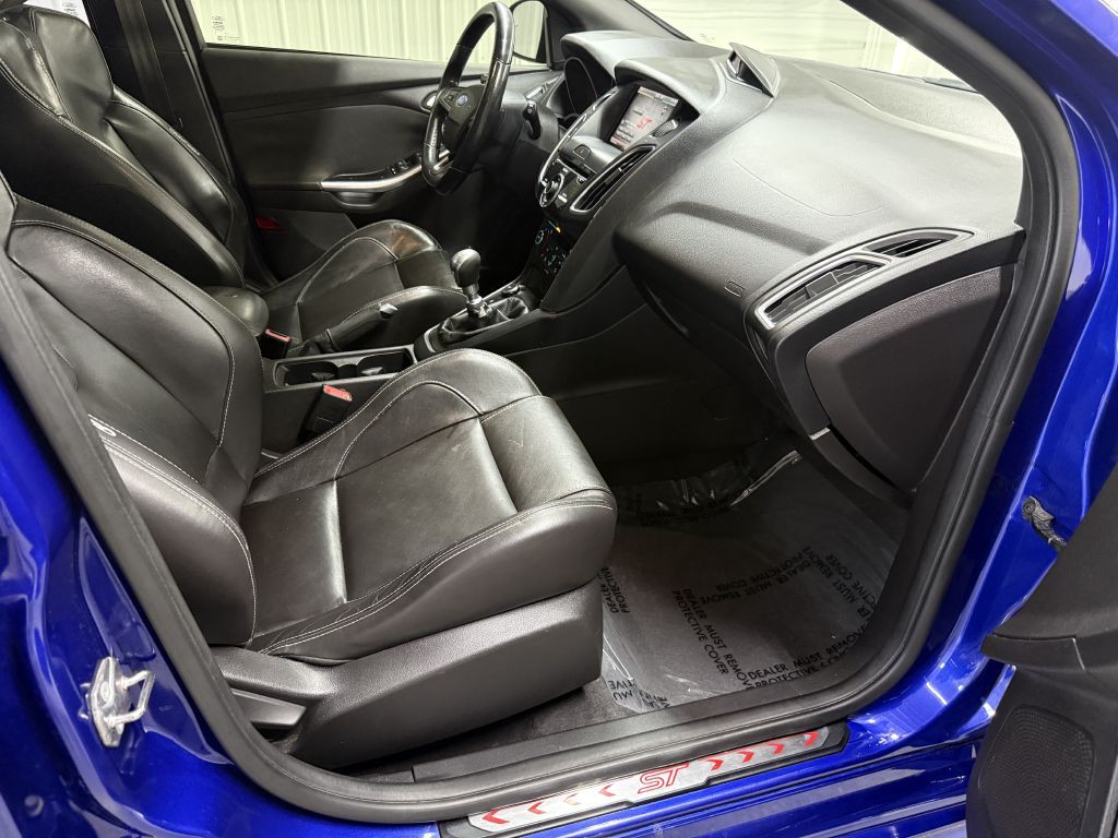 2015 Ford Focus Image 29