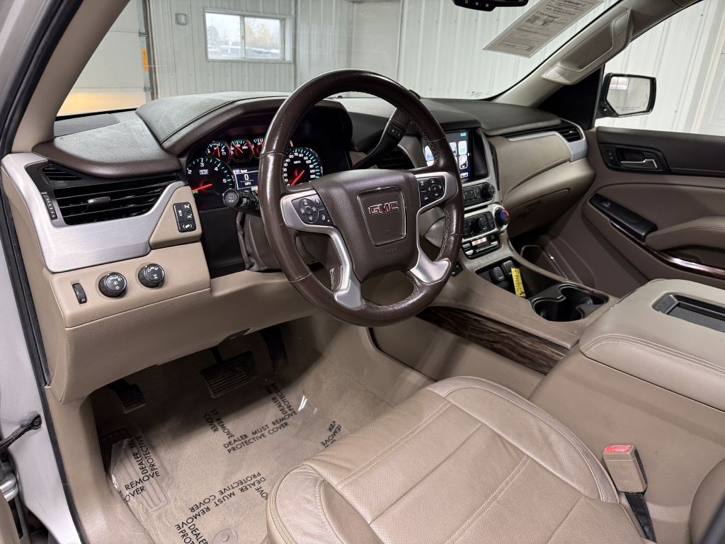 2019 GMC Yukon Image 16