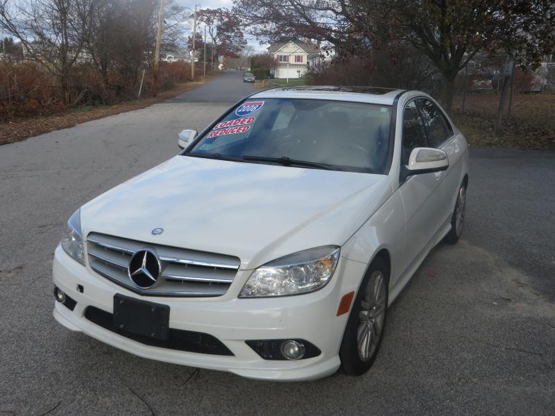 2008 Mercedes-Benz C-Class Image 3