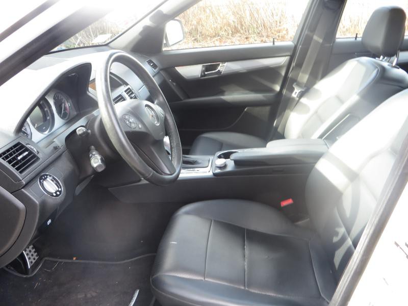 2008 Mercedes-Benz C-Class Image 8