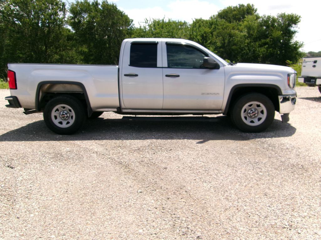2017 GMC Sierra Image 3