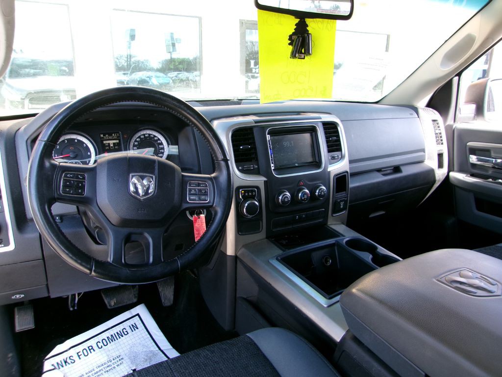 2014 RAM 1500 Image 10