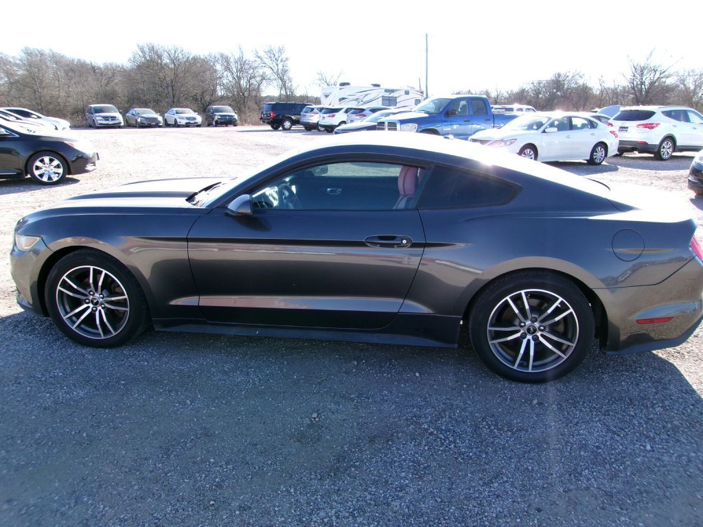 2015 Ford Mustang Image 1