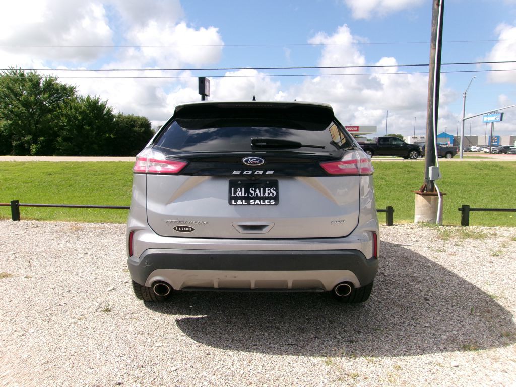 2022 Ford Edge Image 4