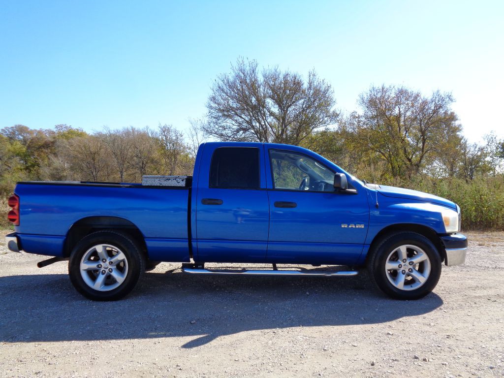 2008 Dodge Ram 1500 Image 3