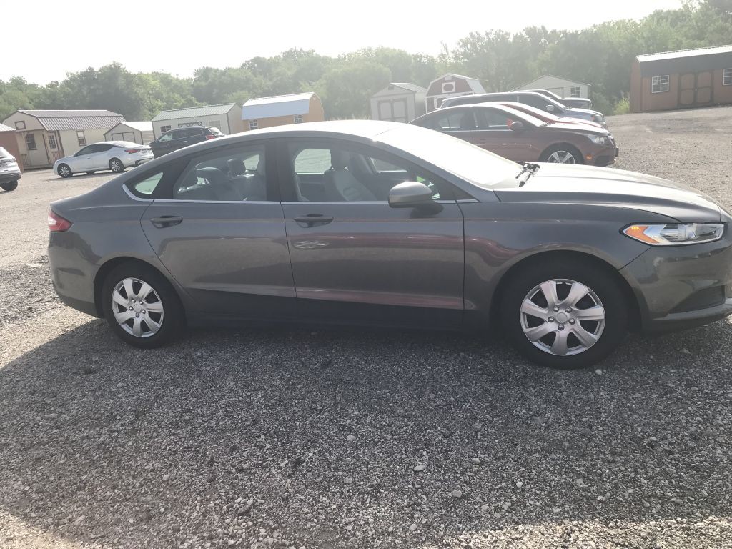 2014 Ford Fusion Image 2