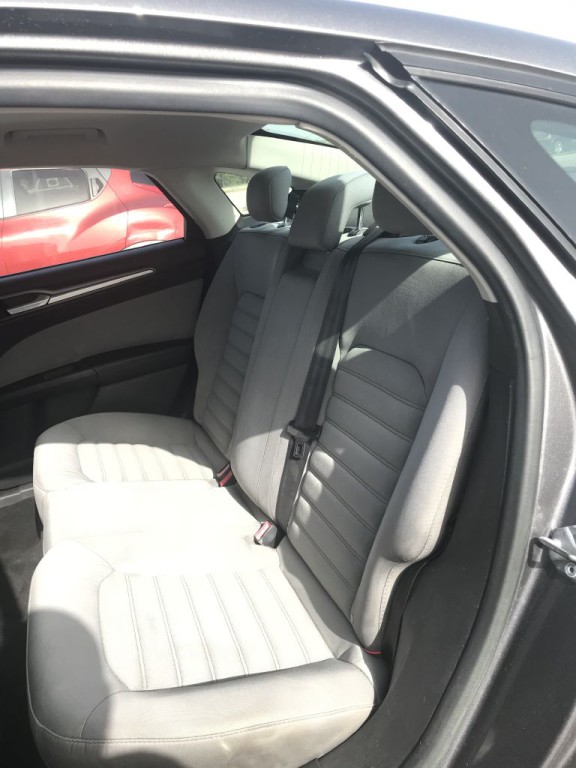 2014 Ford Fusion Image 8