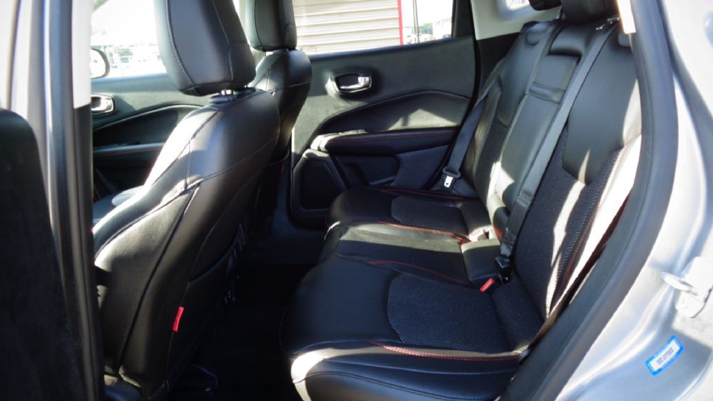 2018 Jeep Compass Image 8