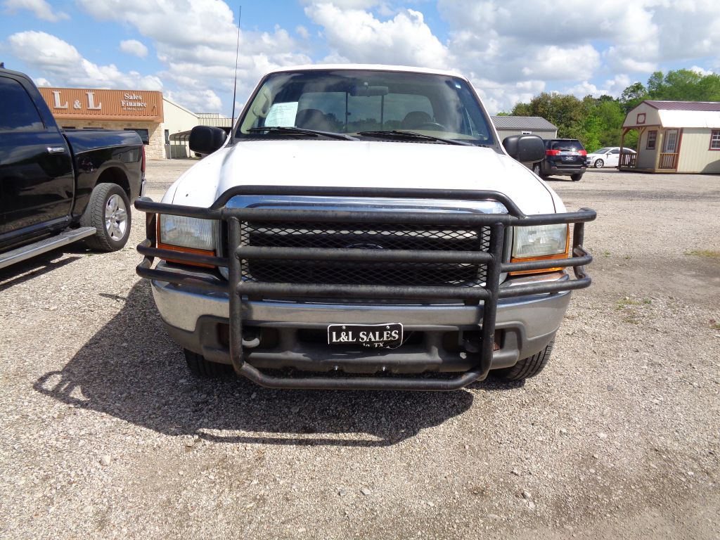 1999 Ford F-250 Image 2