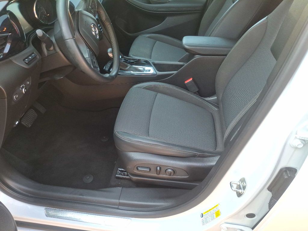 2021 Buick Enclave Image 7