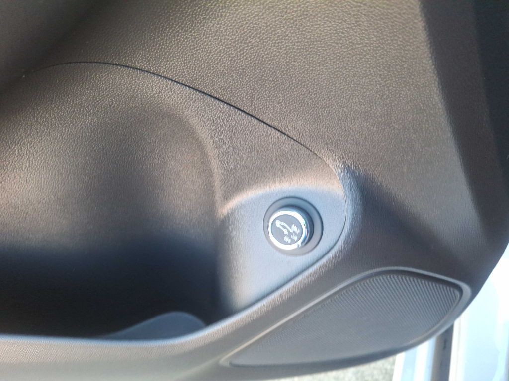 2021 Buick Enclave Image 18